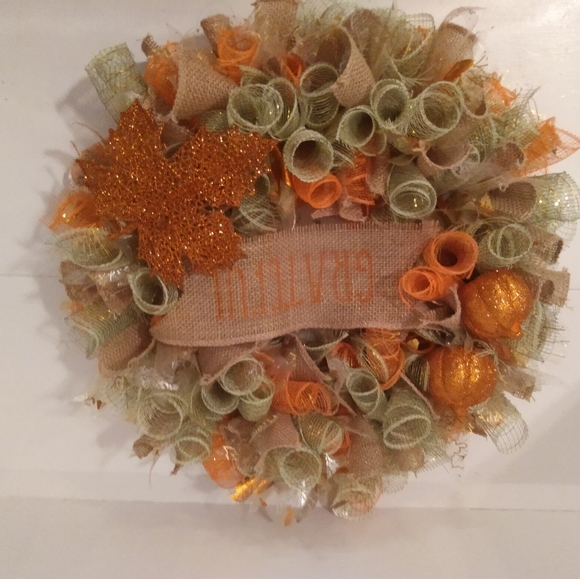 Fall Themed Wreath "Grateful" - Picture 10 of 11